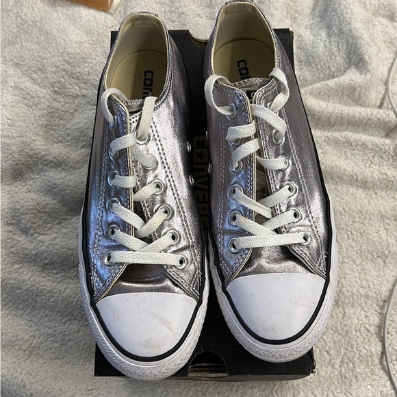Sliver Metallic Converse - Picture 4 of 4